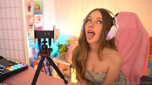 Diddly ASMR Nude Photos photo 57