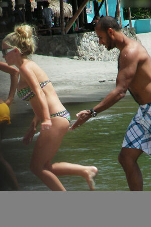 Kendra Wilkinson Nude Photos photo 252