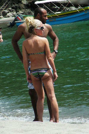 Kendra Wilkinson Nude Photos photo 258