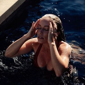 Kendra Wilkinson Nude Photos photo 269