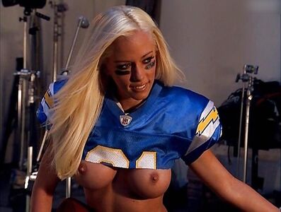 Kendra Wilkinson Nude Photos photo 286