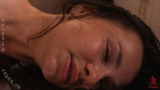 Liz Jordan Nude Photos photo 112