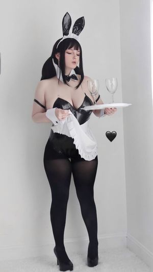 Lynie Nude Photos photo 15