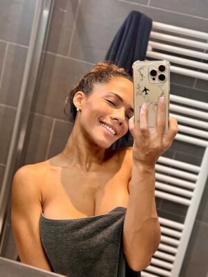 Diana Lawrence Nude Photos photo 67