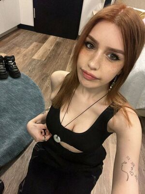 Rosaline Dawn Nude Photos photo 1