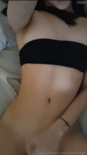 Julieta Nude Photos photo 1