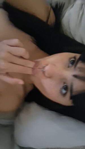 Julieta Nude Photos photo 2