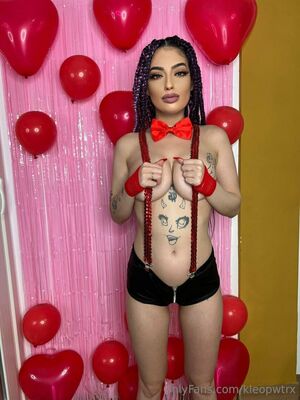 Kleopwtrx Nude Photos photo 36