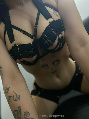 Kleopwtrx Nude Photos photo 60