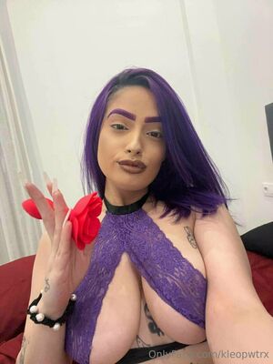 Kleopwtrx Nude Photos photo 91