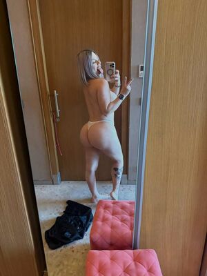 Lizbeth Rodriguez Nude Photos photo 14