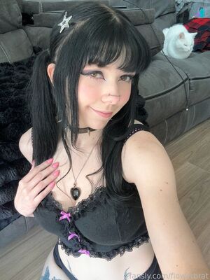 Flowerbrat Nude Photos photo 30