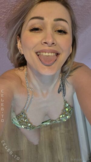 Liensue Nude Photos photo 85