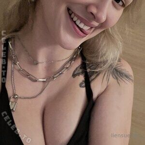 Liensue Nude Photos photo 102