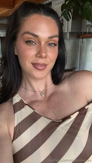 Alison Tyler Nude Photos photo 32