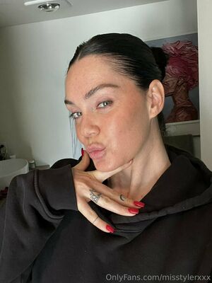 Alison Tyler Nude Photos photo 197