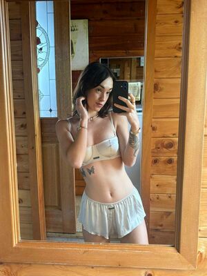 CheekyMZ Nude Photos photo 5