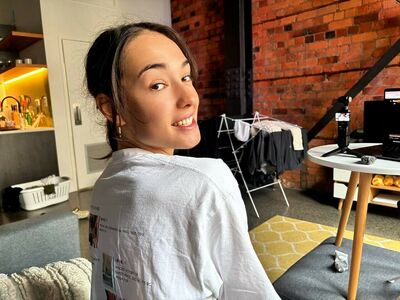 CheekyMZ Nude Photos photo 9