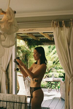 CheekyMZ Nude Photos photo 284