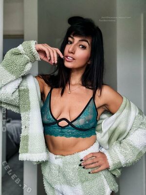 Aaliyah Yasin Nude Photos photo 165