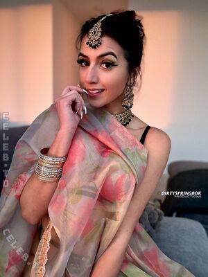 Aaliyah Yasin Nude Photos photo 220