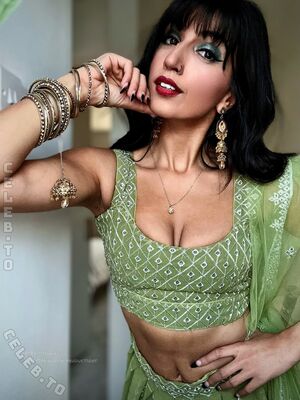 Aaliyah Yasin Nude Photos photo 295