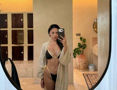 Annette Nude Photos photo 1