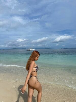 Annette Nude Photos photo 36