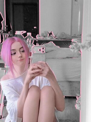 Isla Moon Nude Photos photo 11