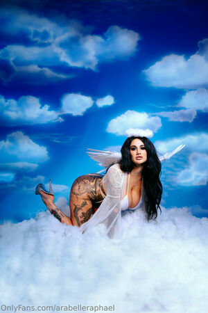 Arabell Nude Photos photo 5