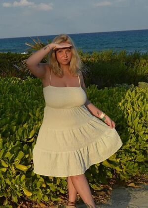 Savannah Nude Photos photo 30