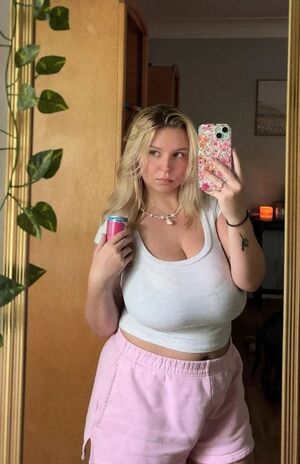 Savannah Nude Photos photo 36