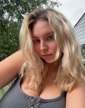 Savannah Nude Photos photo 41