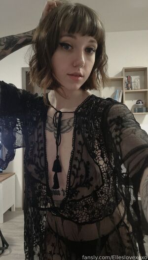 Elleslovexoxo Nude Photos photo 47