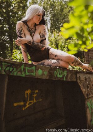 Elleslovexoxo Nude Photos photo 97