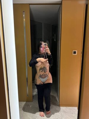 Ladanies Nude Photos photo 42