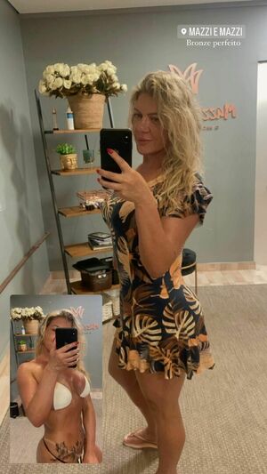 Renata Matos Nude Photos photo 1