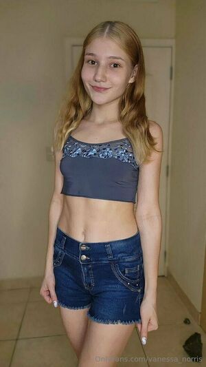 Vanessa Norris Nude Photos photo 37