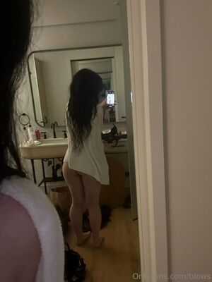 Blows Nude Photos photo 22