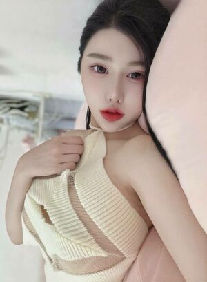 Jenna Chew Nude Photos photo 32