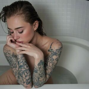Zxlecya Nude Photos photo 32