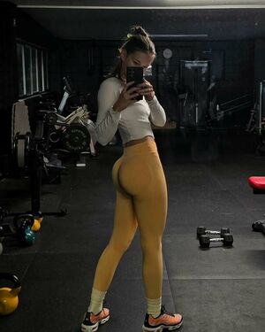 Alice NZ Nude Photos photo 15