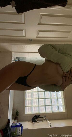 Ellysykes Nude Photos photo 111