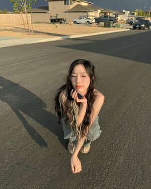 Elle Lee Nude Photos photo 33