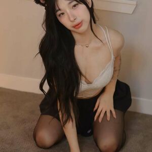 Elle Lee Nude Photos photo 50