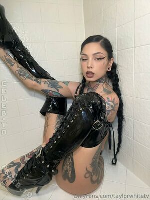 Taylor White Nude Photos photo 134