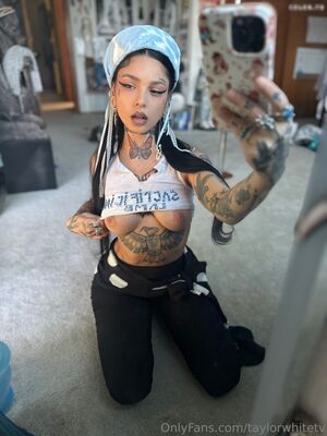 Taylor White Nude Photos photo 239