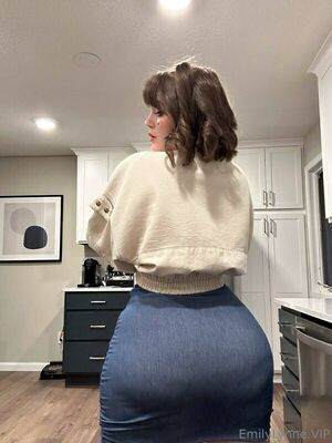 Emily Lynne Nude Photos photo 6