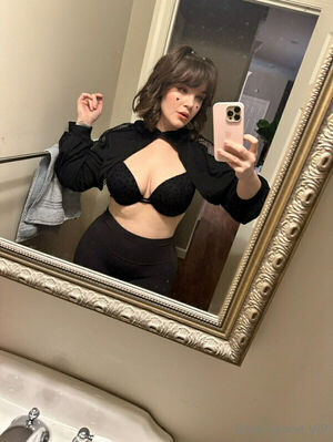 Emily Lynne Nude Photos photo 34