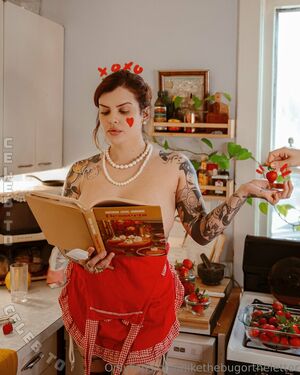 Likethebugortheletter Nude Photos photo 7
